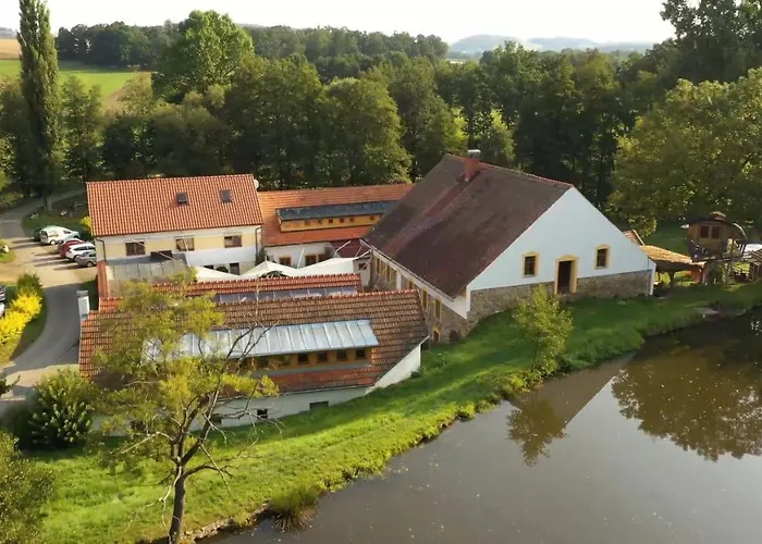 Strnadovsky Mlyn بيت ضيافة Jesenice (Pribram)