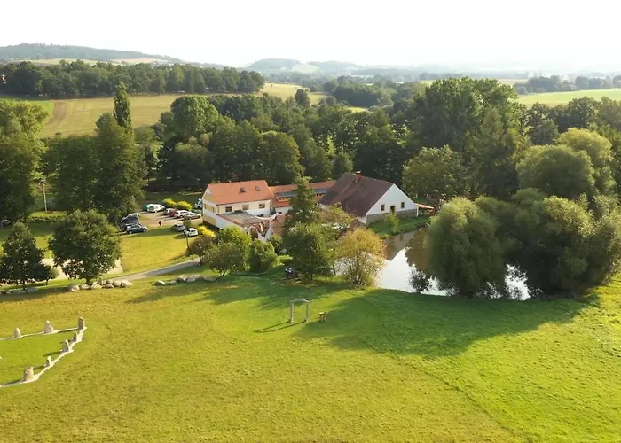 بيت ضيافة Strnadovsky Mlyn Jesenice (Pribram)